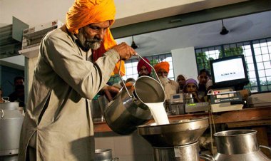 योगी सरकार डेयरी क्षेत्र के जरिए बढ़ा रही ग्रामीण रोजगार के अवसर