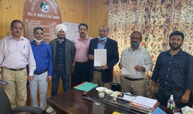 नेफेड ने कश्मीर की डल झील का  कचरा प्रबंधन  का जिम्मा उठाया