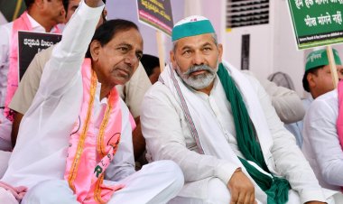 धान खऱीद के मुद्दे पर केंद्र के खिलाफ तेलंगाना के  मुख्यमंत्री के. चंद्रशेखर राव को मिला राकेश टिकैत  का साथ
