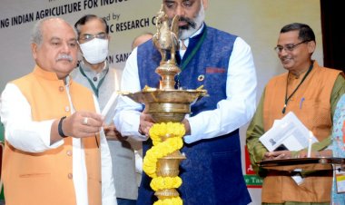 कृषि क्षेत्र में निजी निवेश व टेक्नोलॉजी के दरवाजे खुलने से युवाओं का आकर्षित होना बेहतर संकेतः कृषि मंत्री तोमर