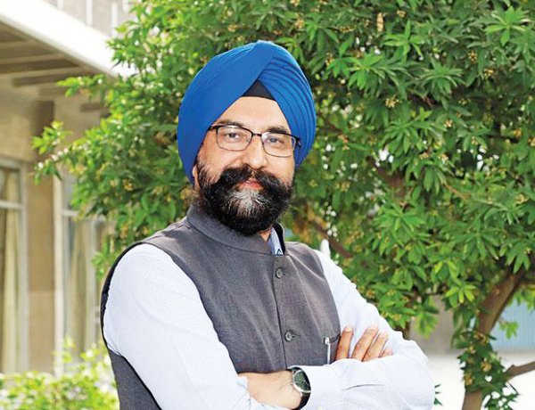 दूध बिक्री मूल्य का 70-80% किसानों को मिले, वरना डेयरी इंडस्ट्री में आएगी बड़ी दिक्कत: आर.एस. सोढ़ी