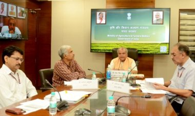 पीएम-किसान स्कीम पर राज्यों के  साथ कृषि मंत्री ने बैठक की