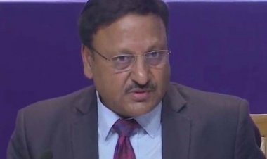 गुजरात में 1  और  5 दिसंबर को मतदान,  आप के आने  से  त्रिकोणीय हो सकता है  मुकाबला