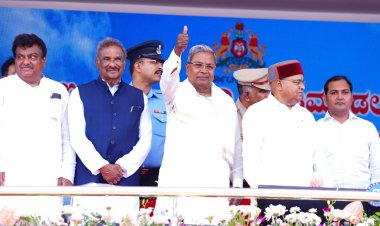 कांग्रेस ने निभाया चुनावी वादा, सिद्धारमैया सरकार ने पहली कैबिनेट मीटिंग में पांच गारंटियों को दी मंजूरी