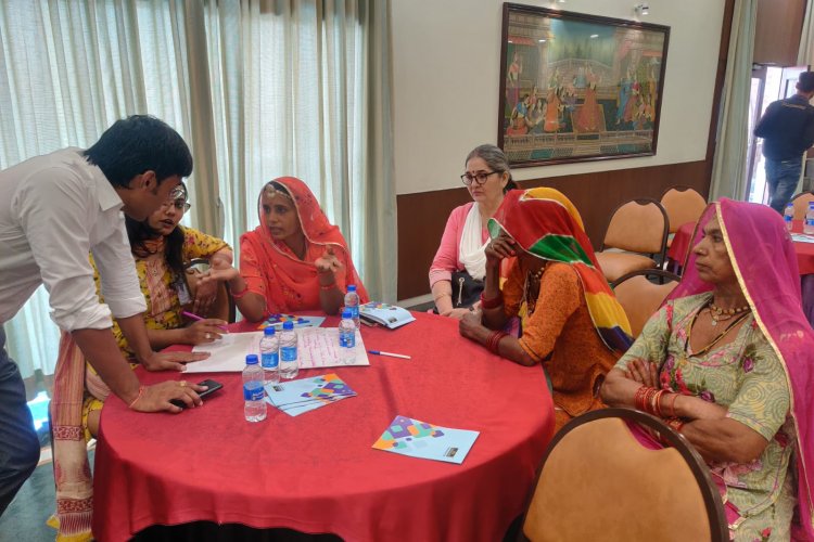 महिलाओं ने मुखरता से रखी अपनी राय