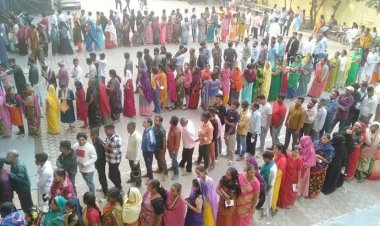 हिंसा के बीच एमपी में रिकॉर्ड 76.55 फीसदी और छत्तीसगढ़ में 68.15 फीसदी वोटिंग