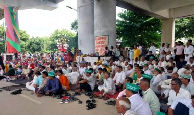 नोएडा के किसान संगठनों का आज दिल्ली कूच, धारा 144 लागू, भीषण जाम