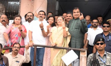 आज की टॉप चुनावी खबरें: पहले चरण में यूपी में 58 फीसदी, बंगाल में 78 फीसदी मतदान