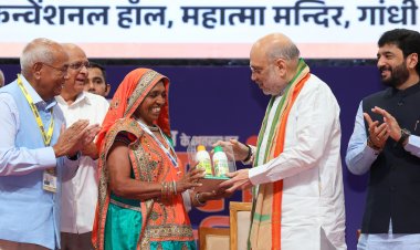 नैनो उर्वरक पर 50 फीसदी सब्सिडी देगी गुजरात सरकार, सहकारिता दिवस पर कई ऐलान