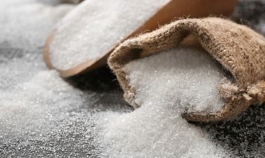 देश के चीनी उत्पादन में 6.95 लाख टन की गिरावट का अनुमान, चीनी उत्पादन 333 लाख टन रहेगा