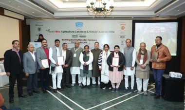 रूरल वॉयस एग्रीकल्चर कॉन्क्लेव में किसान और सस्थाएं अवार्ड से सम्मानित