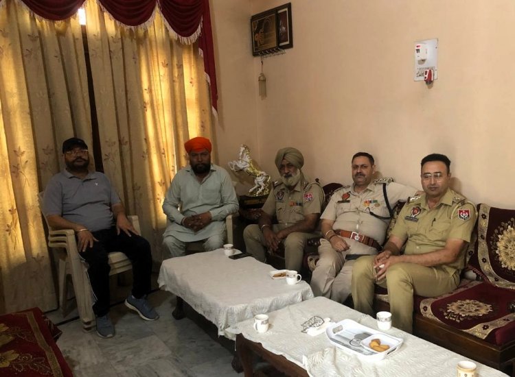 शंभू थाने के घेराव से पहले पंजाब में किसान नेताओं को हिरासत में लिया, डल्लेवाल समेत कई नेता नजरबंद