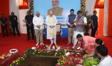 केन्द्रीय मंत्री अमित शाह ने देश के पहले सहकारी विश्वविद्यालय ‘त्रिभुवन सहकारी यूनिवर्सिटी’ का भूमि पूजन किया