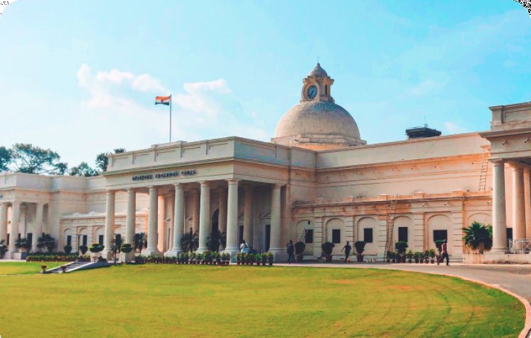 विश्वविद्यालयों के टॉपर्स को सीधे प्रवेश देगा आईआईटी रुड़की: प्रोफेसर पंत