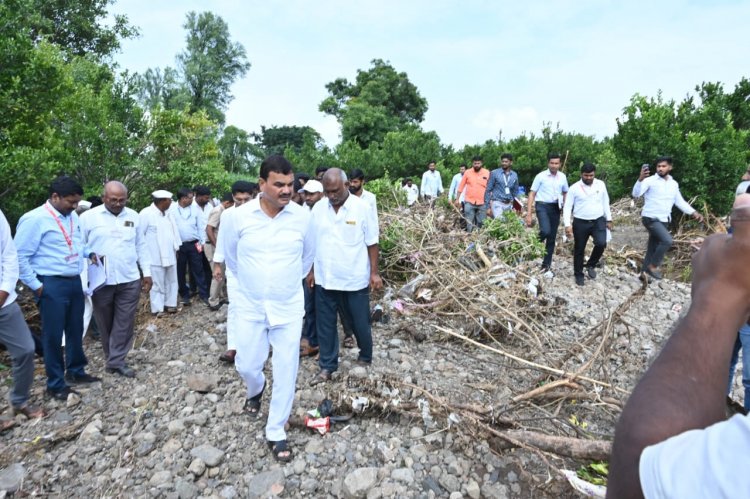 महाराष्ट्र में लाखों एकड़ फसलों को नुकसान, 33 जिले प्रभावित, किसानों को मदद का इंतजार