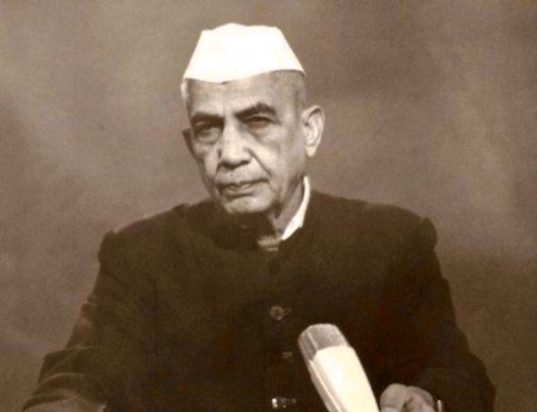 चौधरी चरण सिंह की विरासत और किसान दिवस का व्यापक फलक