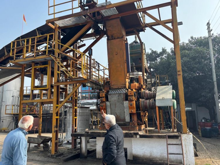 उत्तर प्रदेश: चीनी मिलों से 15 किमी के दायरे में नहीं लगेगी खांडसारी यूनिट, नीति में बदलाव से छोटे उद्योगों पर शिकंजा