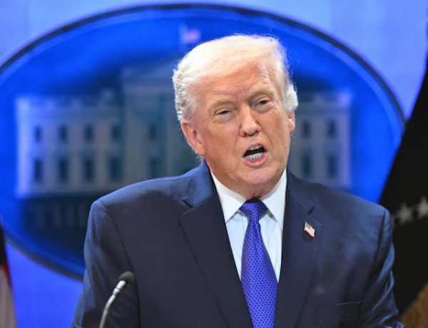 अब ट्रंप ने लगाया 10 फीसदी ग्लोबल टैरिफ, बोले - भारत से ट्रेड डील पर असर नहीं