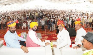 मेरठ: महाराजा सूरजमल की प्रतिमा का अनावरण, ‘जाट’ शब्द हटाने पर मचा विवाद