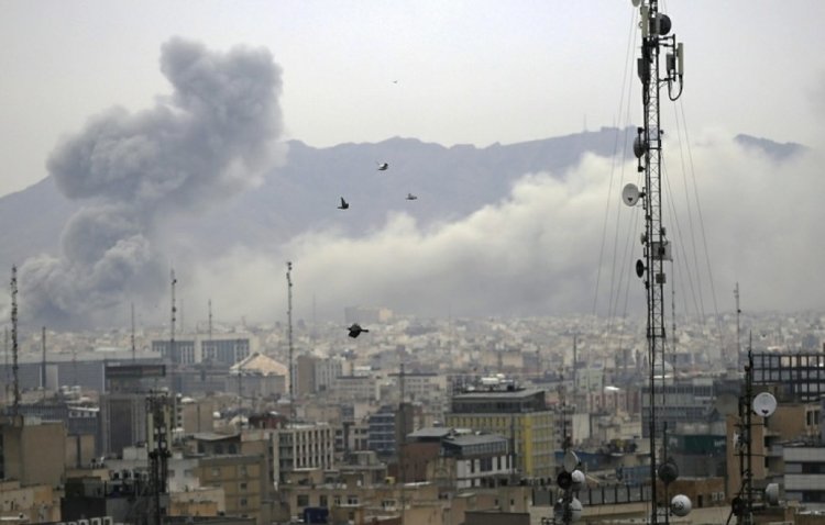 साउथ पार्स पर इजराइली हमले के बाद ईरान का पलटवार, खाड़ी के ऊर्जा ठिकानों पर मिसाइल हमले; ट्रंप की ‘भीषण’ जवाब की चेतावनी