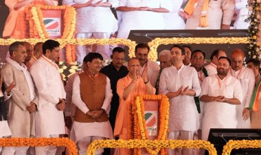 विरोधाभास: मुजफ्फरनगर में रोजगार मेला और सीएम योगी की जनसभा, नोएडा में भड़का श्रमिकों का गुस्सा