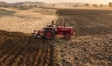 56,500 करोड़ रुपये का सवालः ट्रैक्टर के ईंधन पर लग्जरी कार ईंधन की तरह टैक्स क्यों?