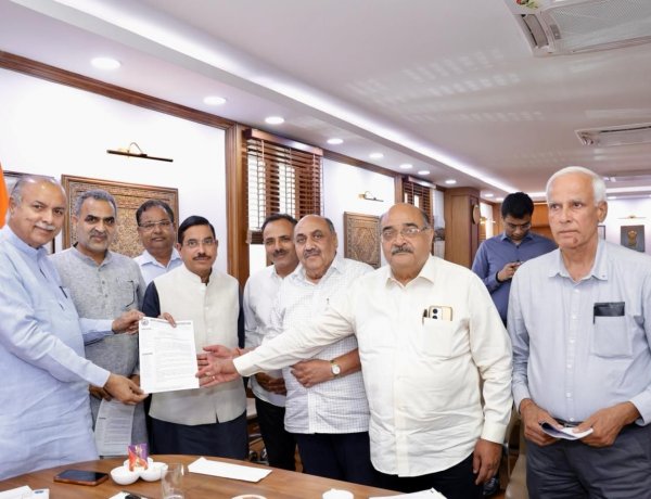 गन्ना नियंत्रण आदेश, 2026 पर किसानों की सहमति से ही होगा फैसला, खाद्य मंत्री प्रल्हाद जोशी ने दिया भरोसा