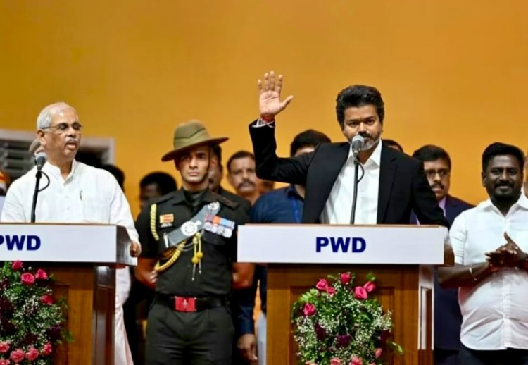 विजय ने ली तमिलनाडु के मुख्यमंत्री पद की शपथ, साथ में 9 मंत्री, मंच से ही तीन आदेश किए जारी