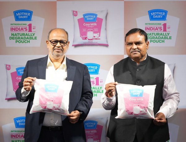मदर डेयरी की पहल: मिट्टी में प्राकृतिक रूप से नष्ट होने वाली थैली में बिकेगा गाय का दूध