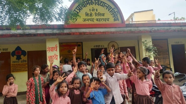 भारत में स्कूल एनरोलमेंट तो बढ़ा, लेकिन बच्चों को स्कूल में बनाए रखना अब भी चुनौती