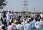 गुजरात में किसान आंदोलन का असर, ट्रांसमिशन लाइनों के लिए किसानों को बाजार भाव से दोगुने मुआवजे का ऐलान
