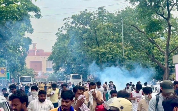 जंतर मंतर से संसद तक युवाओं का प्रदर्शन: पुलिस लाठीचार्ज-आंसू गैस से तनाव, संसद में भी गूंजा मामला