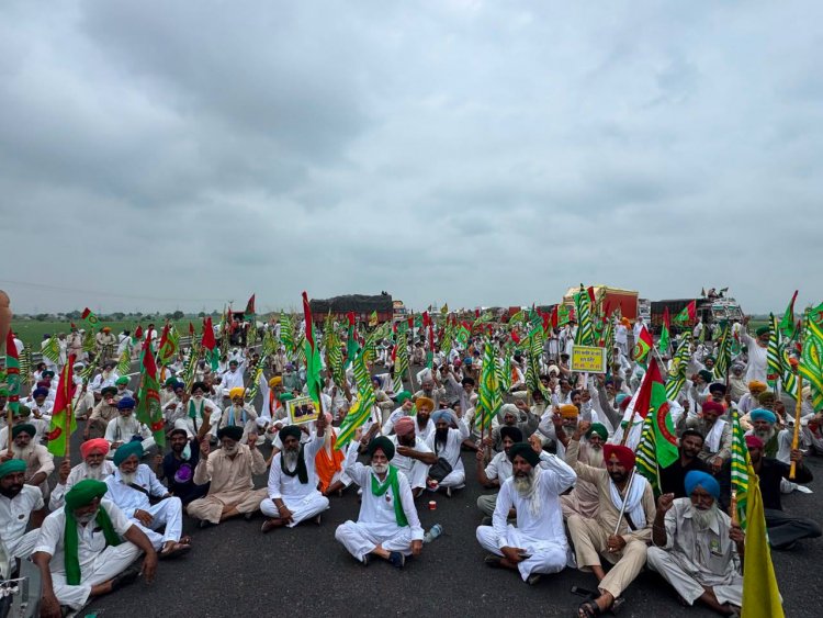 भारत-अमेरिका ट्रेड डील के खिलाफ किसानों का दिल्ली कूच: बॉर्डरों पर कड़ी नाकेबंदी, कई किसान नेता गिरफ्तार