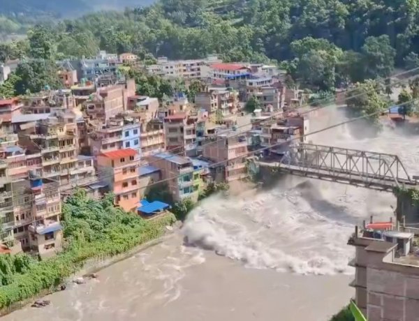 नेपाल में भूकंप और भूस्खलन के बाद विनाशकारी बाढ़, 105 भारतीयों समेत 384 पर्यटक लापता, भारी तबाही