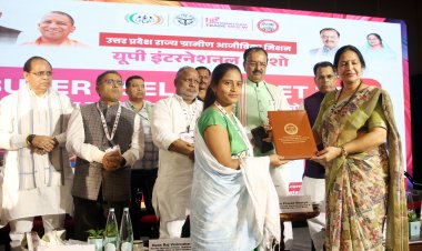 UPITS 2026 में महिला SHG ने किए 30 एमओयू, डेढ़ करोड़ स्कूली बच्चों की ड्रेस बनाने का काम महिला समूहों को मिलेगा