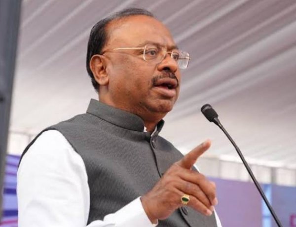 महाराष्ट्रः सूखाग्रस्त किसानों को कर्ज वसूली के लिए परेशान करने पर फाइनेंस कंपनियों के खिलाफ दर्ज होंगे केस